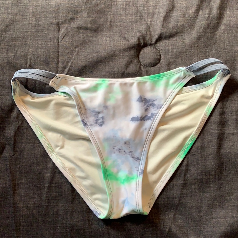 AERO bikini top and bottoms